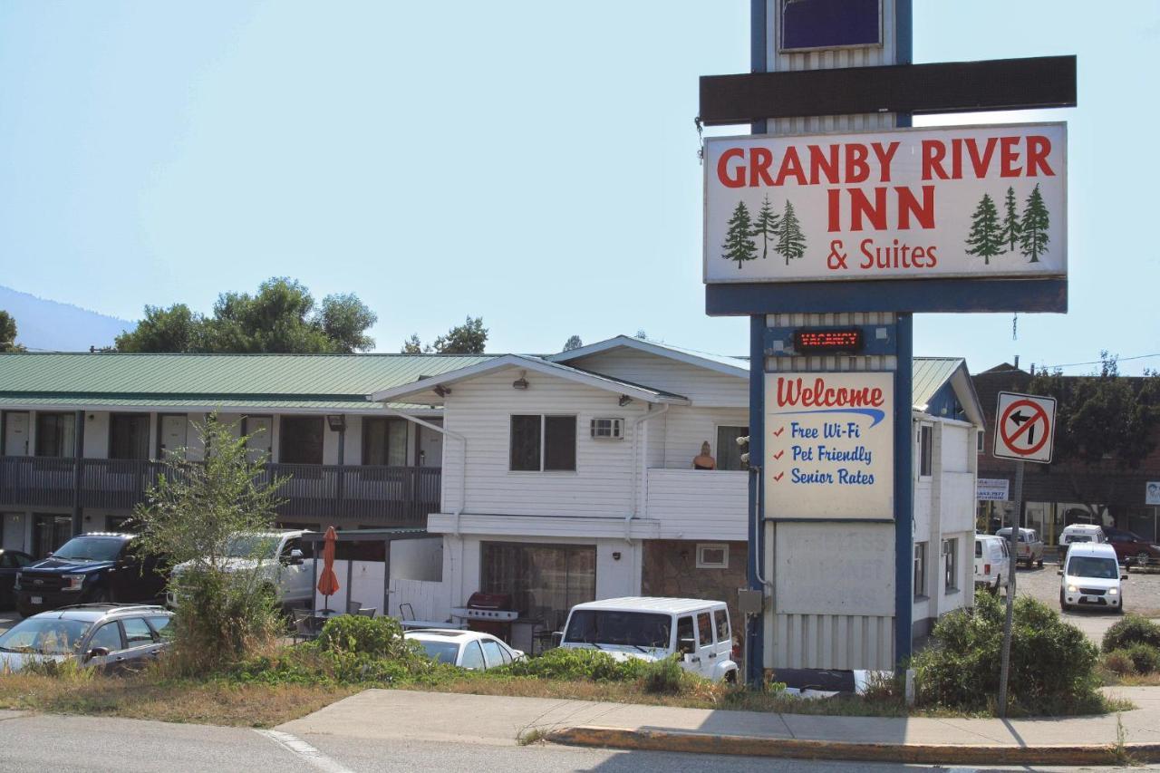 גרנד פורקס Granby River Inn & Suites מראה חיצוני תמונה